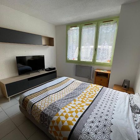 Logement De La Ressource Сален-ле-Бан Екстериор снимка